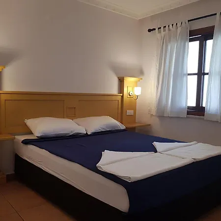 Moni Apart Aparthotel *